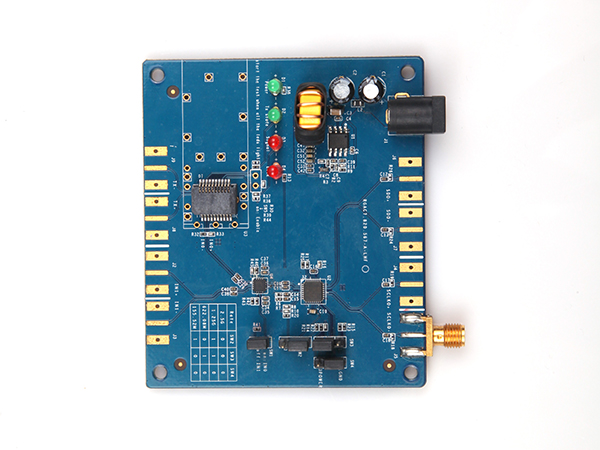 Communication adapter plate